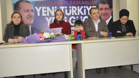 Aşkar Ak Kadınlarla Buluştu