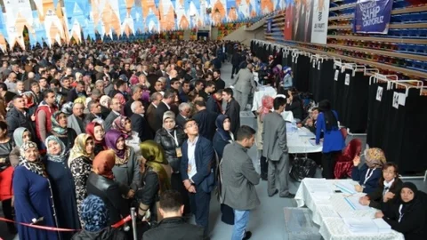 AK Parti Konya'da Temayül Yoklaması Yapıldı