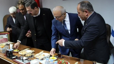 Ulaştırma Denizcilik Ve Haberleşme Bakanı Elvan Mersin'de