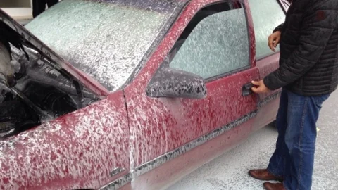 Eskişehir'de Otomobil Yangını Paniğe Neden Oldu