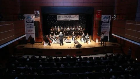 'amir Ateş Gecesi' Gönülleri Okşadı