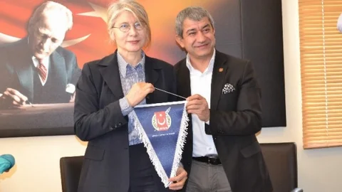 Anadolu Partisi Genel Başkanı Tarhan Agc'yi Ziyaret Etti