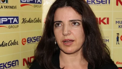 Şair-Yazar Bejan Matur “Tarihi Bir Gün Yaşıyoruz”