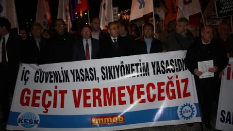 'iç Güvenlik Yasa Tasarısı'na Protesto