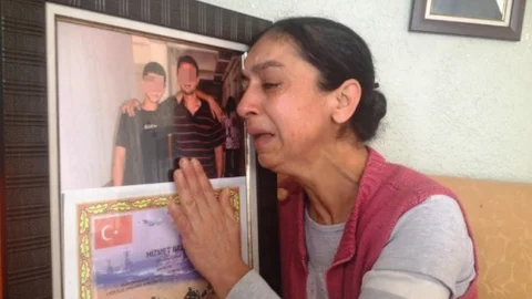 (Özel Haber) Oğlunun Cezaevinde Gördüğü İşkenceyle Şizofren Olduğunu İddia Etti