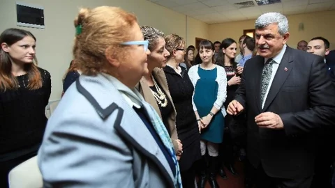 Başkan Özel Yetenekli Öğrencilerle Bir Araya Geldi