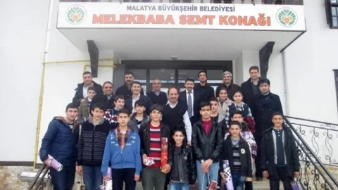 Semt Konaklarında Hayat Var