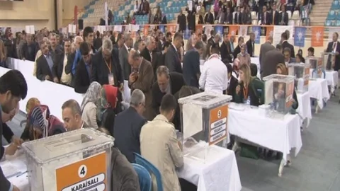 AK Parti'de Temayül Yoklaması