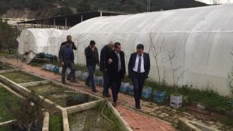 Başkan Kamil Saka Altınoluk Mahallesi'nde İncelemelerde Bulundu