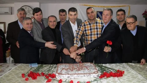 Adana'da Boşnaklar Bağımsızlık Günü'nde Buluştu