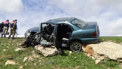 Faciayı Kayalar Önledi 9 Yaralı