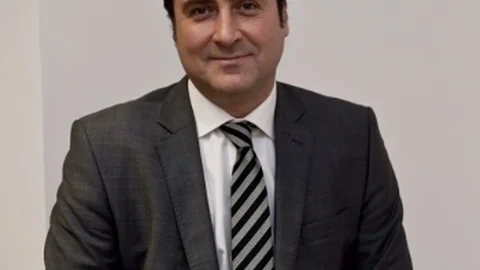 Prof. Dr. Alper Toker “Robotik Akciğer Ameliyatında Türkiye İtalya'yı Takip Ediyor”