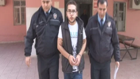 Tartıştığı Kuzeninin Gırtlağını Kesen Genç Yakalandı