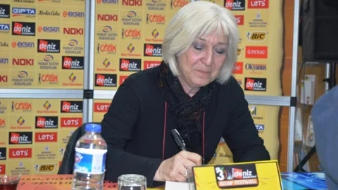 Yazar Banu Avar ''çözüm Süreci Yok Çözülme Süreci Var''