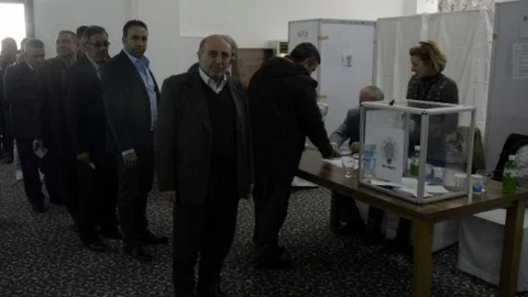 AK Parti Eskişehir'de Temayül Yoklaması Yapıldı