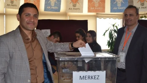 AK Parti'de Temayül Yoklaması