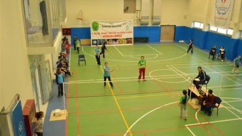 Bartın'da Badminton Müsabakaları Sona Erdi