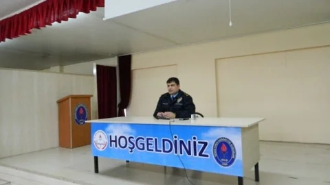 Kenan Evren Ortaokulu Meslek Tanıtım Günlerine Başladı