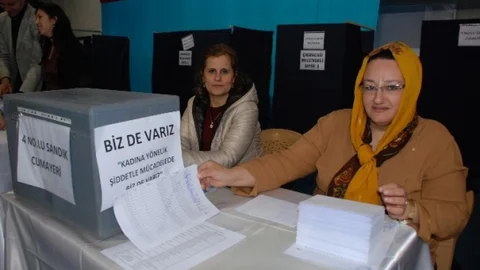 Düzce'de Temayülde Kadına Şiddete Hayır Denildi