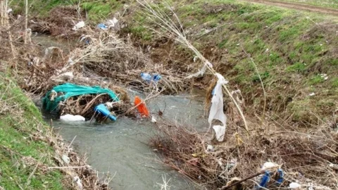Taşkın Koruma Projesi Yapılmayan Küçük Çay'da Toprak Kayıpları