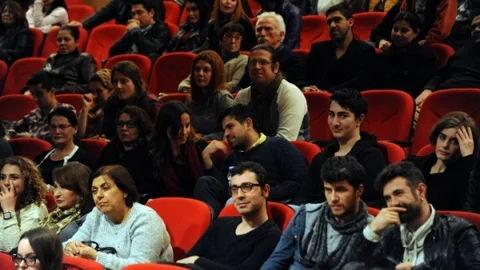 İtalyan Tiyatrosu Büyüledi