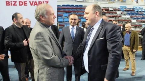 Aday Adayı Saraç Temayül'de İlgi Gördü