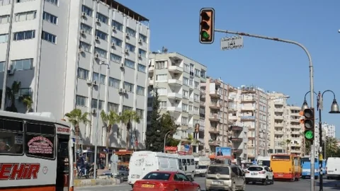Trafikte ‘Akıllı Kavşak' Uygulaması Başladı