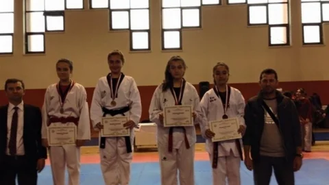 Bartın'a Taekwondo'da 4 Madalya