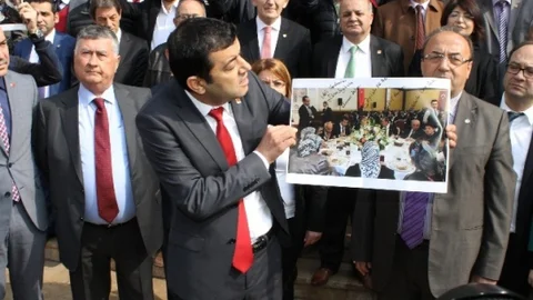 CHP Valilik Önünde Eylem Yaptı