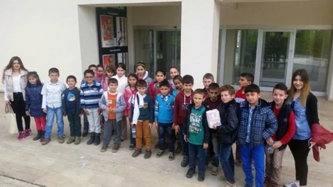 Haydi Çocuklar Sinemaya