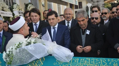 Ünlü Diyetisyen Yelda Kahvecioğlu'na Gözü Yaşlı Veda