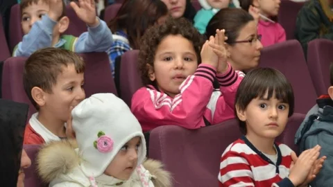 Kartepe'nin Minikleri Tiyatro İle Buluştu