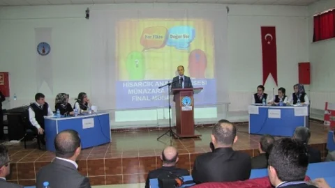 Lisede Münazara Turnuvası