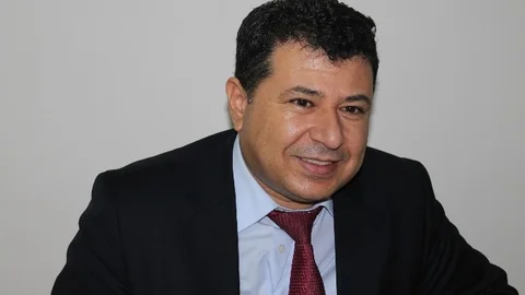 ''memur Olamazsın'' Dediler Milletvekili Aday Adayı Oldu