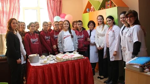 Küçük Yüreklerden Büyük Örnek