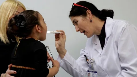 Aile Eğitim Merkezi Vatandaşlara Destek Olmaya Devam Ediyor