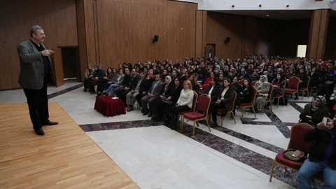 Yüreğir'de ''Başarıya Giden Yol'' Semineri