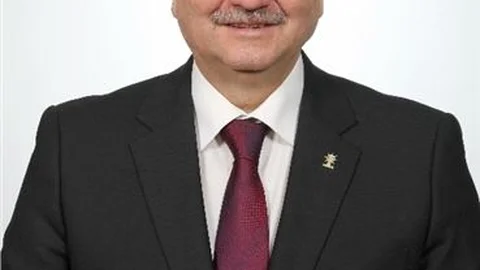 AK Parti Aday Adayı Metin Karakök