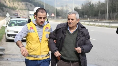 Annesinin Mezarını Ziyarete Giderken Kazada Öldü