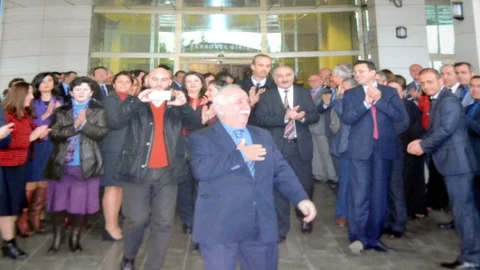 Emekli Hakimin Kalbi Meslek Aşkına Yenildi