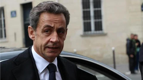 Sarkozy'den Paris Camisi'ne ziyaret