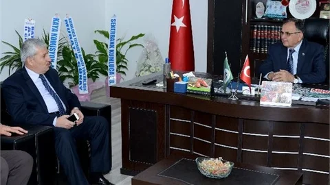 Başkan Çetinkaya'dan Kayhan'a Hayırlı Olsun Ziyareti