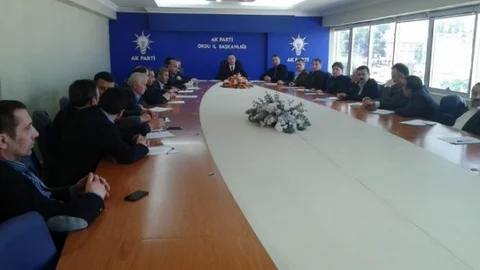 Çelenk “7 Haziran Asrın Seçimi”