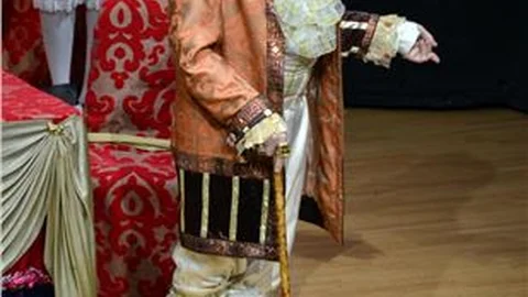 ''Kibarlık Budalası'' Bodrum'da sahnelendi