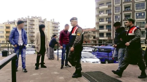 Balıkesir'de 5 Göçmen Yakalandı