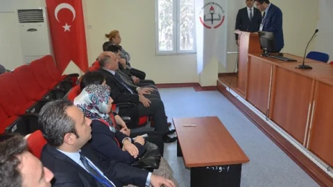 Ders Kitapları Değerlendirme Çalıştayı Mersin'de Başladı