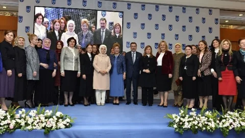 Ankara Büyükşehir Belediyesi'nden “Dünya Kadınlar Günü” Kutlaması