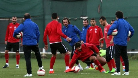 Antalyaspor'da Samsun Deplasmanı Hedefi 3 Puan