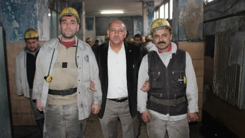AK Parti Milletvekili Aday Adayı Madencilerle Bir Araya Geldi