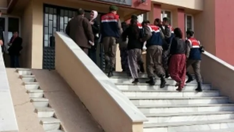 Yazlık Evlere Giren Hırsızlar Jandarmadan Kaçamadı